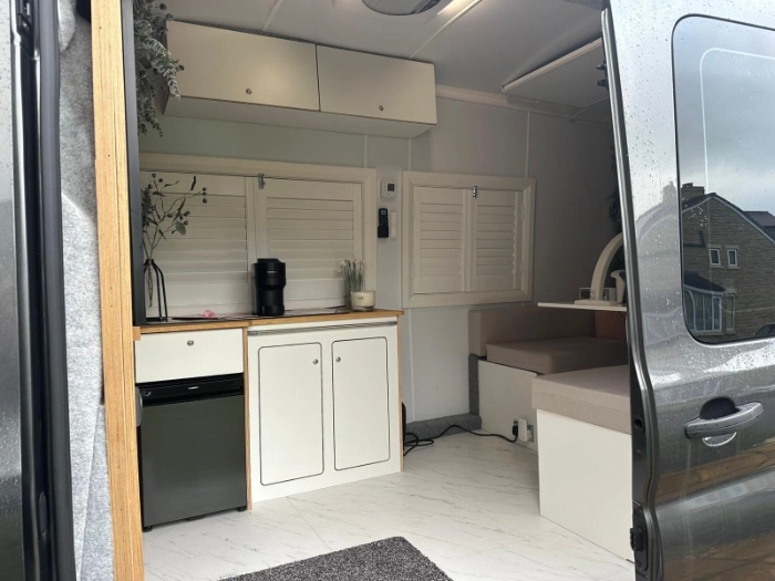 beauty nail van conversion